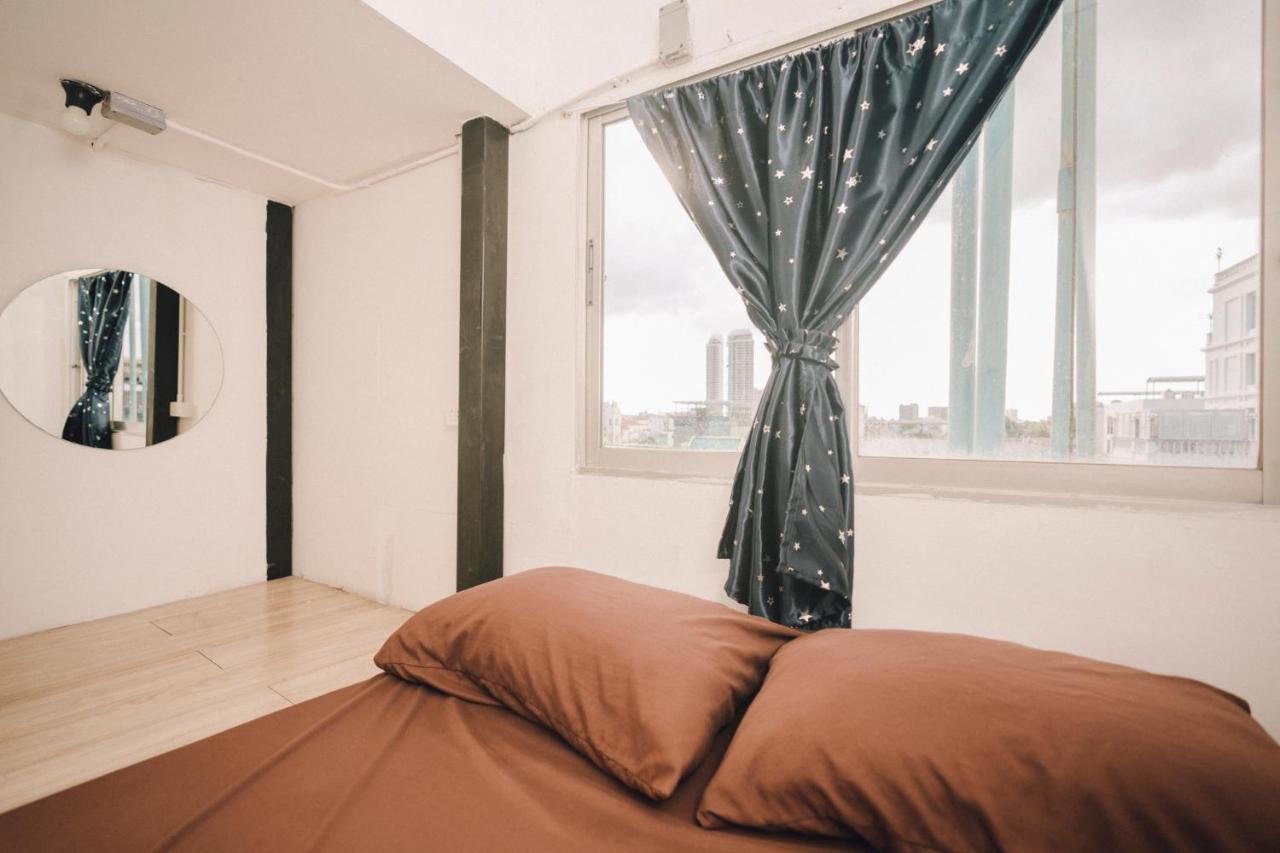Liberta Hostel Bangkok Bagian luar foto