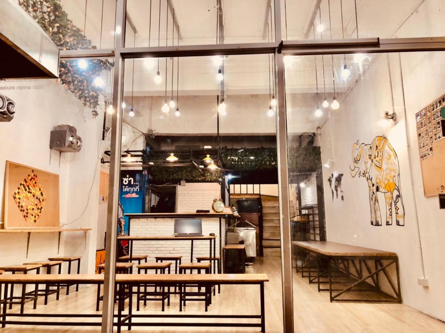 Liberta Hostel Bangkok Bagian luar foto